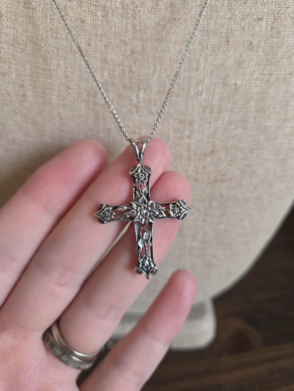 Floral Openwork Cross Pendant Sterling Silver Vintage Style Feminine Necklace